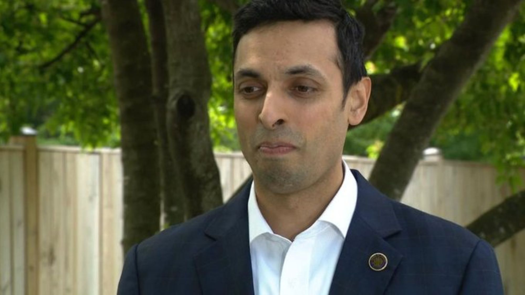 Rep. Subramanyam presents the LEASH DOGE Act to curb clandestine federal agencies.