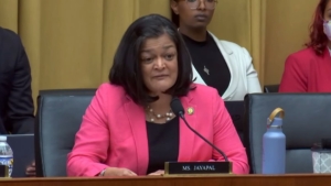Jayapal mobilizes Seattle against planned Medicaid reductions