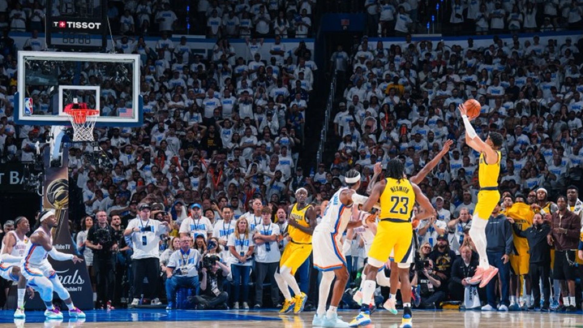 Pacers Rally Past Thunder, Take Game 1 on Haliburton's Late Jumper