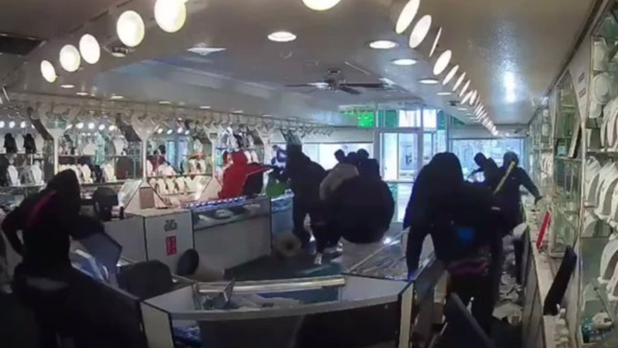 Amber Jewelers in Artesia latest venue robbed in string targeting Indian-owned stores