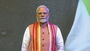 Modi honors Swami Vivekananda on visit to Trinidad and Tobago