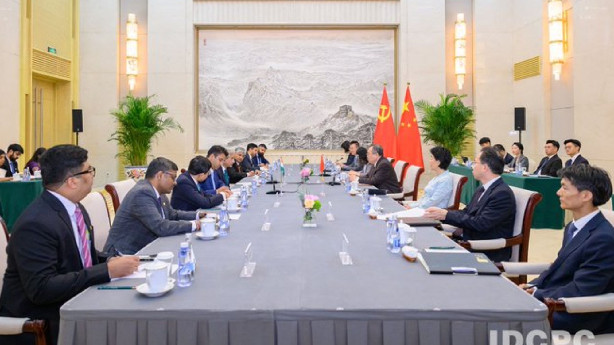 Jaishankar meets Chinese leaders to boost India-China ties