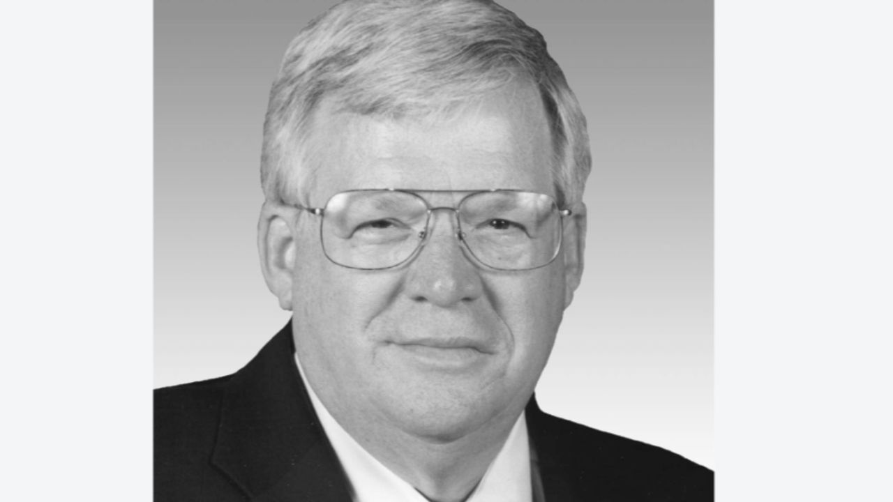 Dennis Hastert, former House speaker, dies at 84 