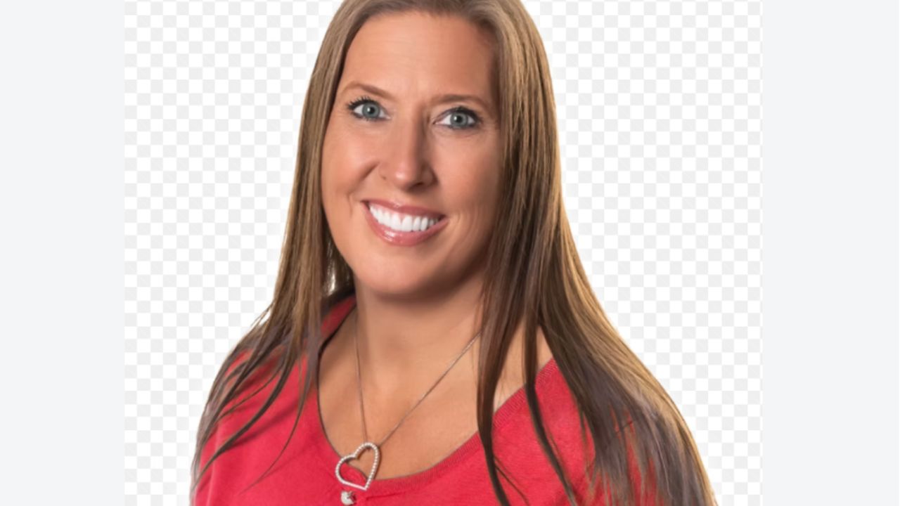 Jennifer Davis brings Business, India ties to Illinois race