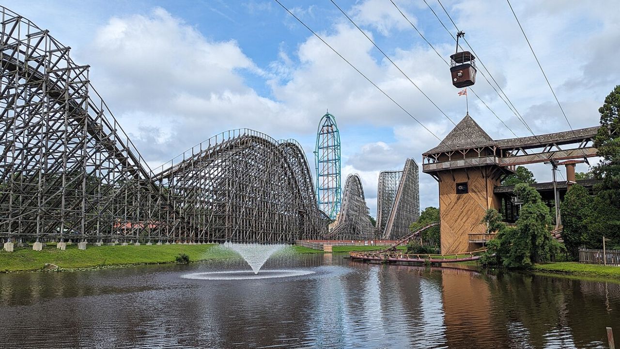 Six Flags closes nine coasters after fatal Georgia incident
