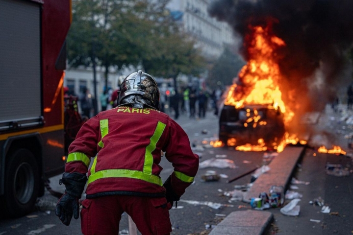 France imposes curfews after widespread riots