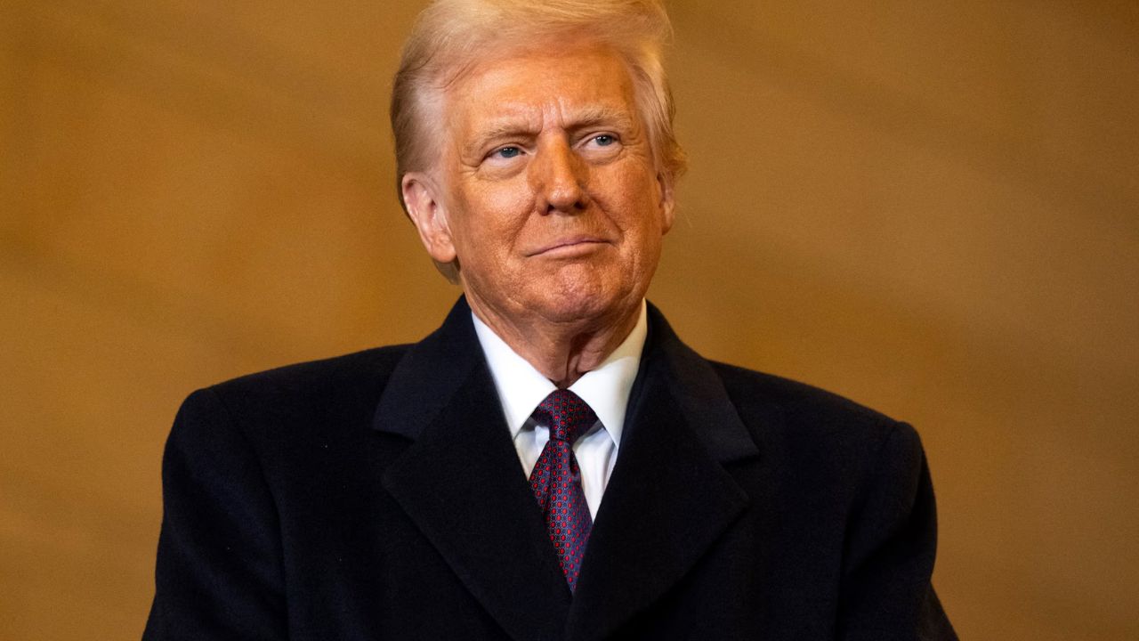 Trump approval falls to 32% as Democrats lead in midterm polls
