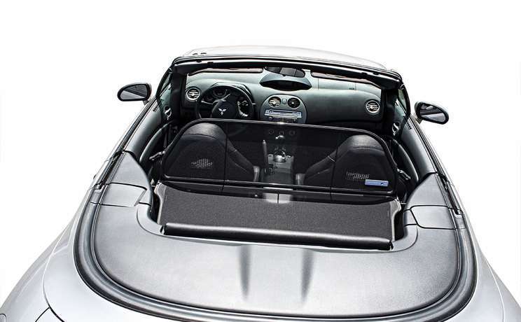 Spyder wind deflector fits in trunk 2006 to 2012