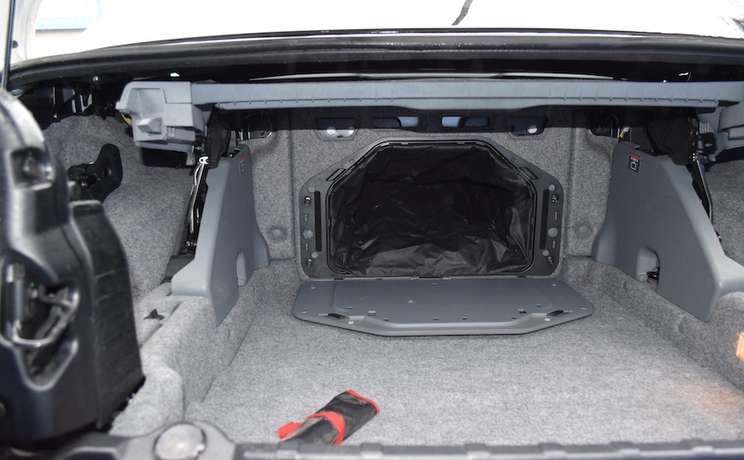 Bmw e93 3 series passaway thur the trunk to backseat