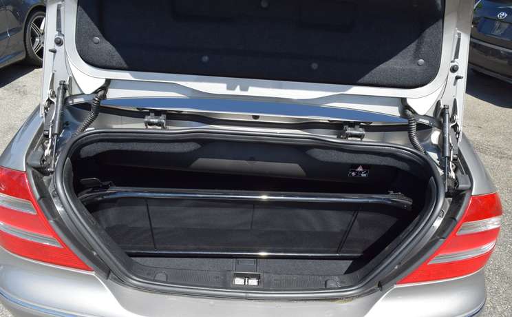 Mercedes clk wind deflector in trunk designed love the drive