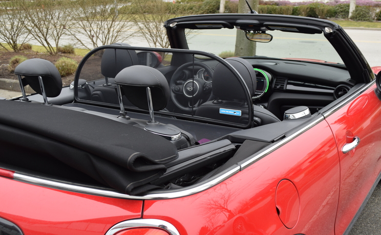 Mini convertible wind deflector fits 2016 to 2002 passenger side rear. 1