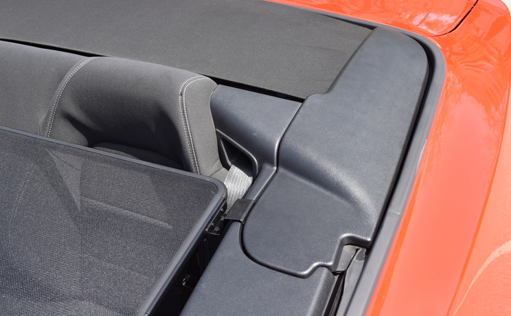 Mustang convertible wind deflector fits 2015 to 2023 photo with boot covers installed designed by love the drive